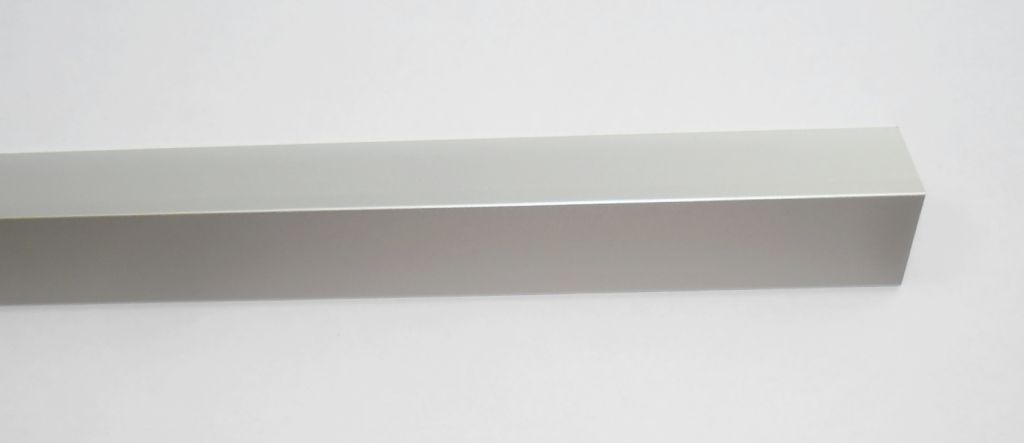 Hliníkový rohový profil 20x20x2500 stříbrný