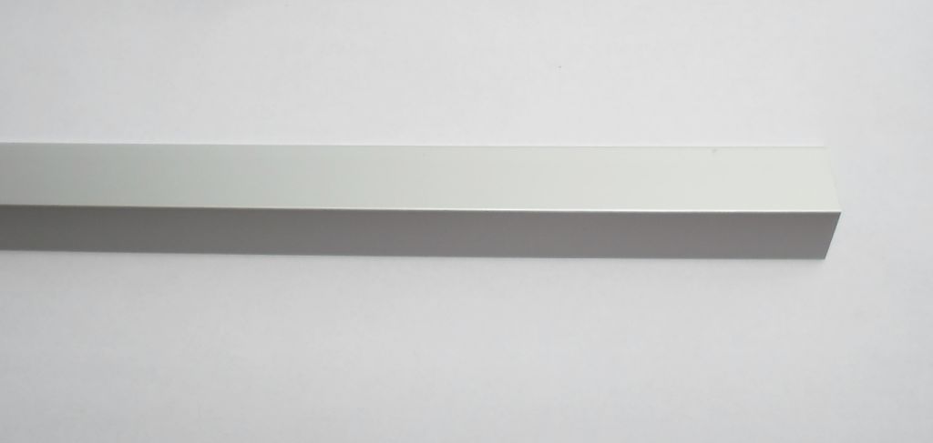 Hliníkový rohový profil 15x15x2500 stříbrný